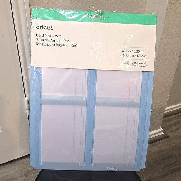 Cricut Crafting Card 2x2 Mat - Picture 6 of 7